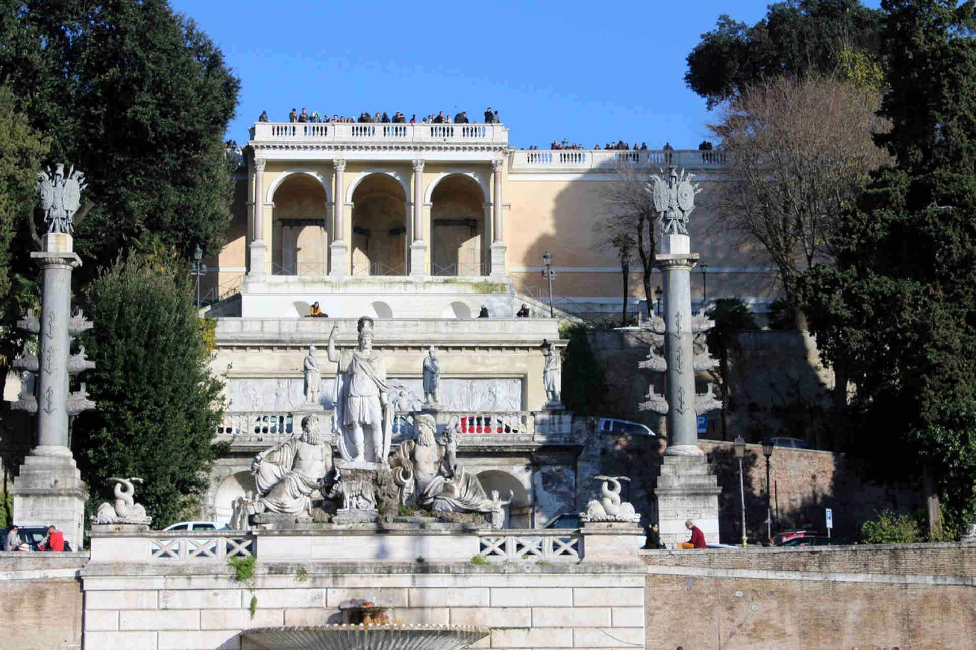 Fontana della Dea Roma