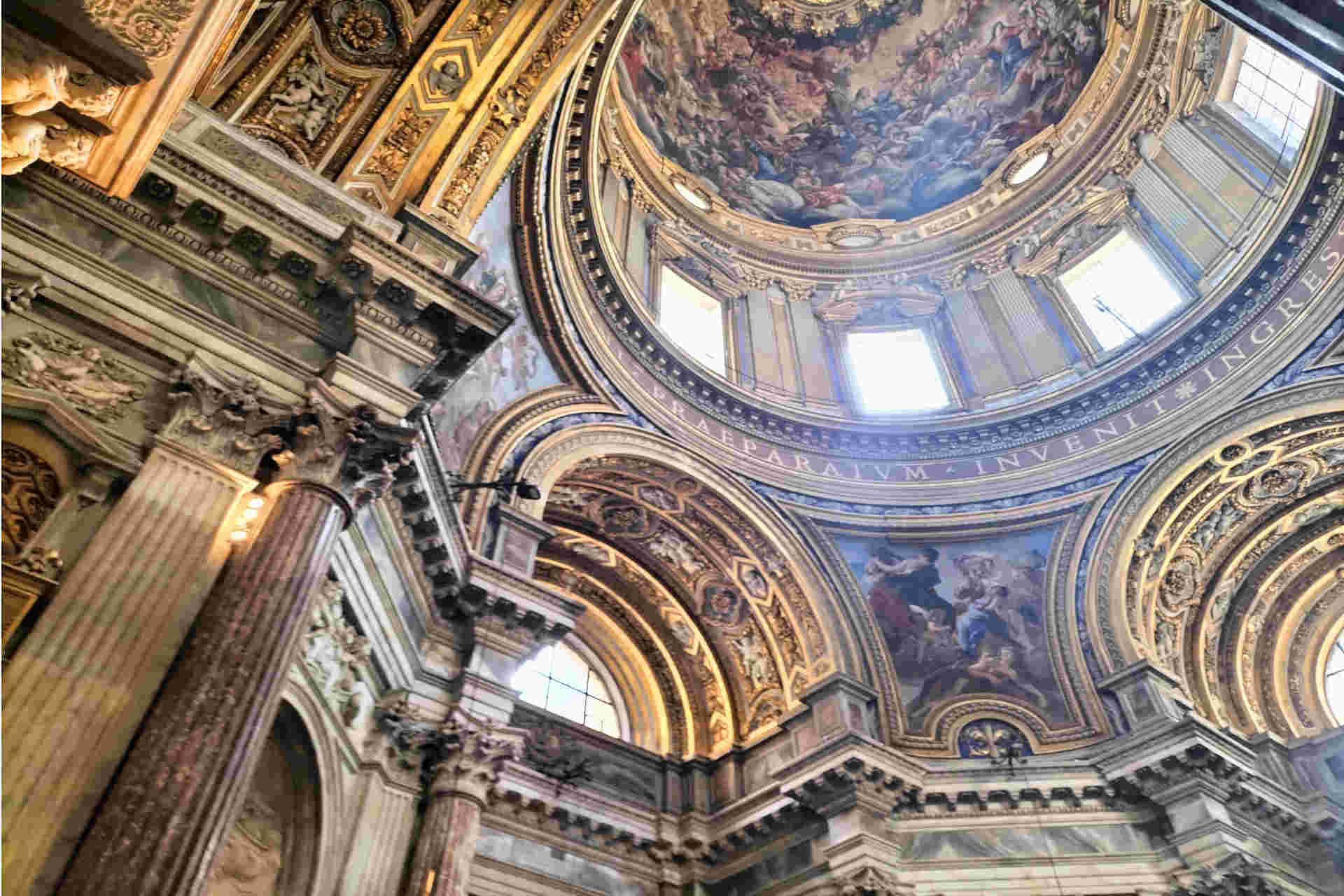 Interno chiesa di Sant' Agnese in Agone