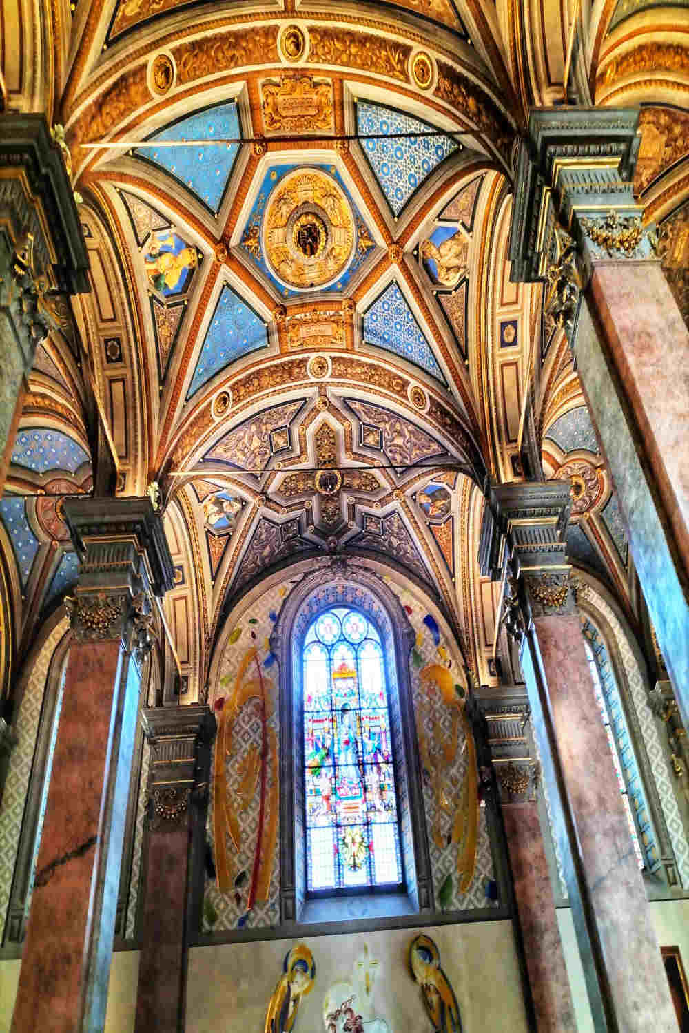 Interno chiesa Santa Maria dell'Anima